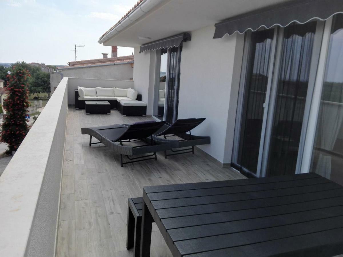 מדולין Apartment Rosenberg מראה חיצוני תמונה